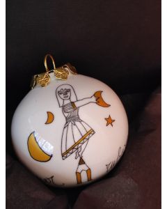 Francesco Musante, In punta di matita rubare una luna, pallina di Natale in porcellana, h 7,5 cm