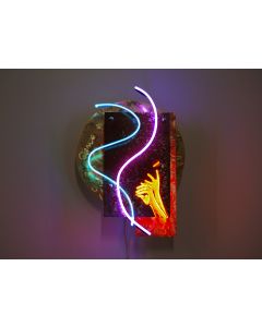 Christian Gobbo, Icaro, neon su ferro, rame, ottone, 39x45x20 cm 
