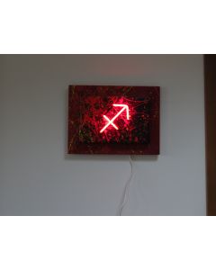 Christian Gobbo, Sagittario, neon, acrilico su tela, legno, 40x30x11 cm 