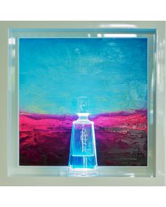 Andrea Morreale, Presagio di felicità, olio su tavola, cristallo, 2 dl liquore Acqua di mare della riviera ligure, illuminazione a led con controllo acustico, 63x63x15 cm