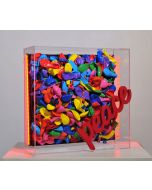 Erika Calesini, Peace-Gum-Red, Plexiglas cube with canvas and applications of colored resinated balloons, rubberized inscription, 45x45 cm